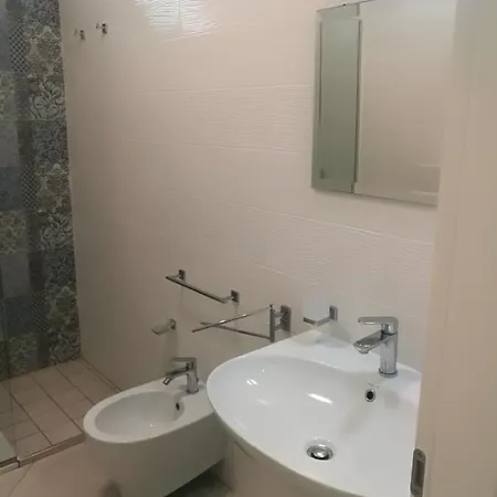 La Perla Della Fanciulla 3* Torre Pali